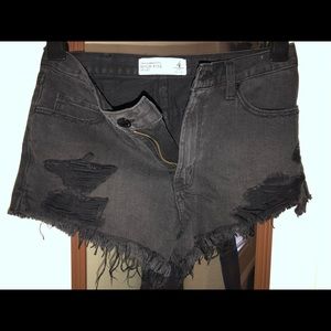 Abercrombie& Fitch high-rise shorts size 4